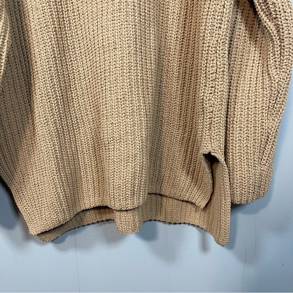 Abercrombie & Fitch Women’s Large Oversized Chunky Knit Turtleneck Sweater Beige - Picture 4 of 8
